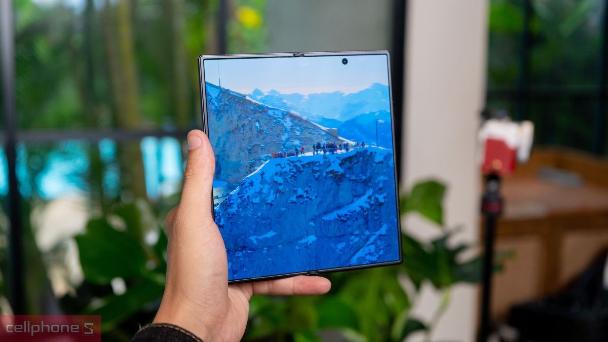 Galaxy AI trên Samsung Galaxy Z Fold 8 1TB hỗ trợ làm việc và tra cứu thông minh
