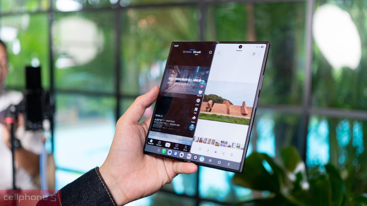 Màn hình Dynamic AMOLED 2X 120Hz trên Samsung Galaxy Z Fold 8 1TB