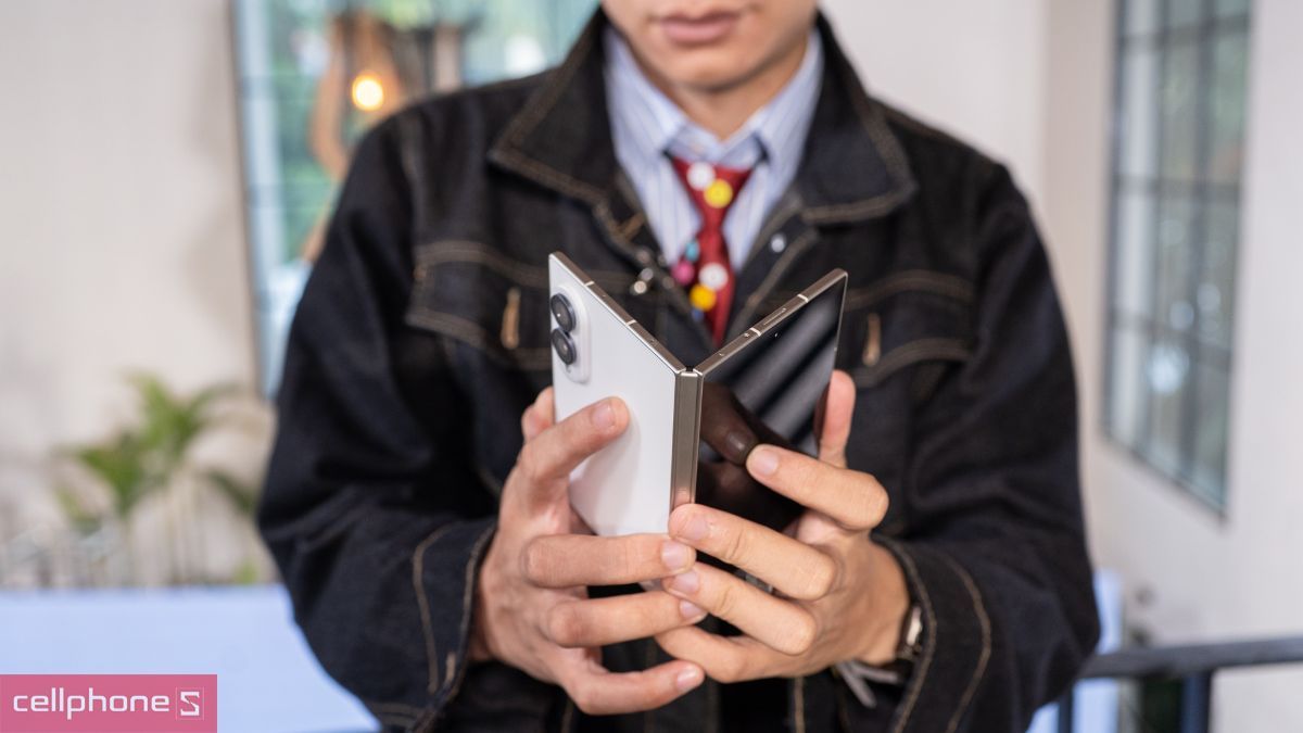 Màn hình gập 7,6 inch khi mở trên Samsung Galaxy Z Fold8 5G 16GB 1TB