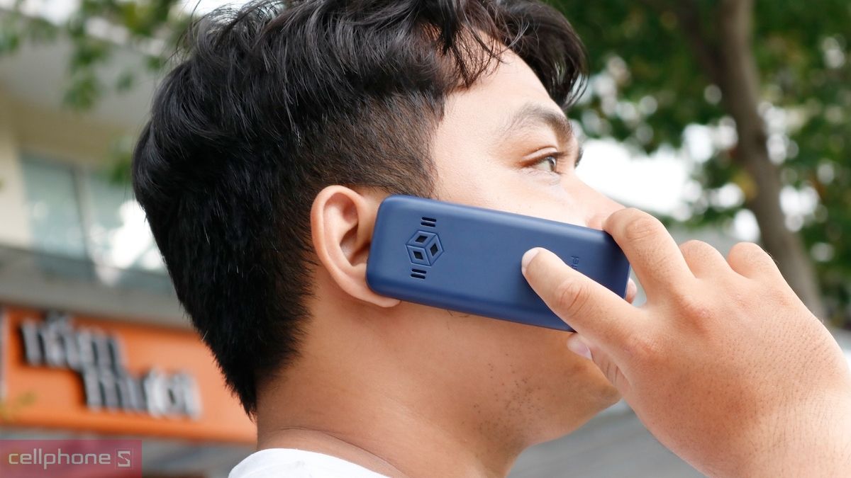 Chọn điện thoại cục gạch có chất lượng cuộc gọi tốt