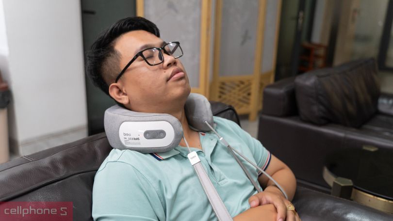 Máy massage cổ vai gáy Breo