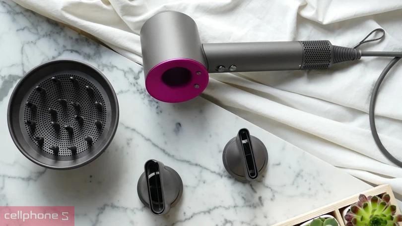 Máy sấy tóc Dyson sang trọng, tinh tế Máy sấy tóc Dyson sang trọng, tinh tế