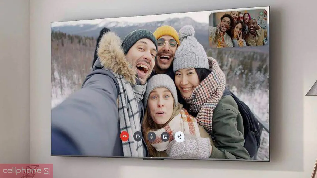 Tivi TCL hỗ trợ gọi video chất lượng cao kết nối gia đình dễ dàng