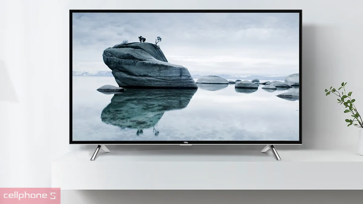 Tivi TCL trang bị công nghệ HVA Screen giúp giảm chói hiệu quả