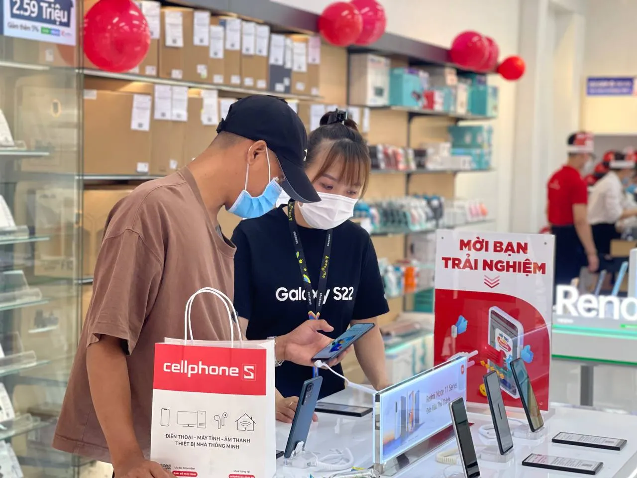 Ưu đãi ngày khai trương cửa hàng điện thoại – phụ kiện CellphoneS 61 Lê Lợi, TP Vinh