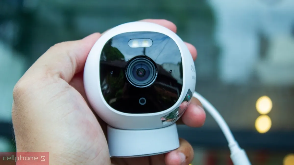 Camera hồng ngoại ban đêm