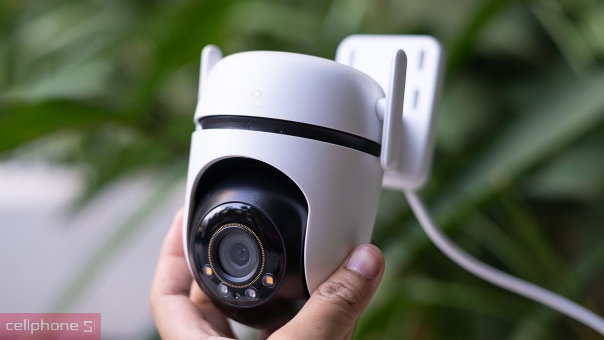 Camera IP có dây