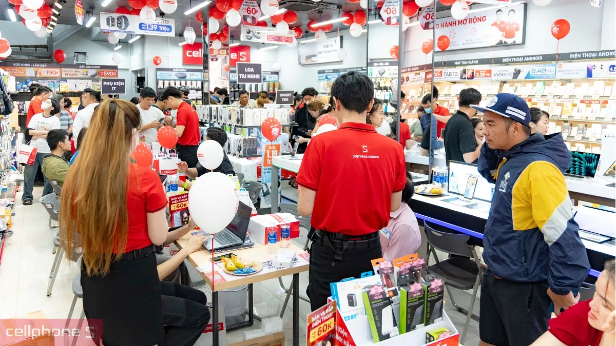 Khai trương cửa hàng điện thoại Cần Thơ