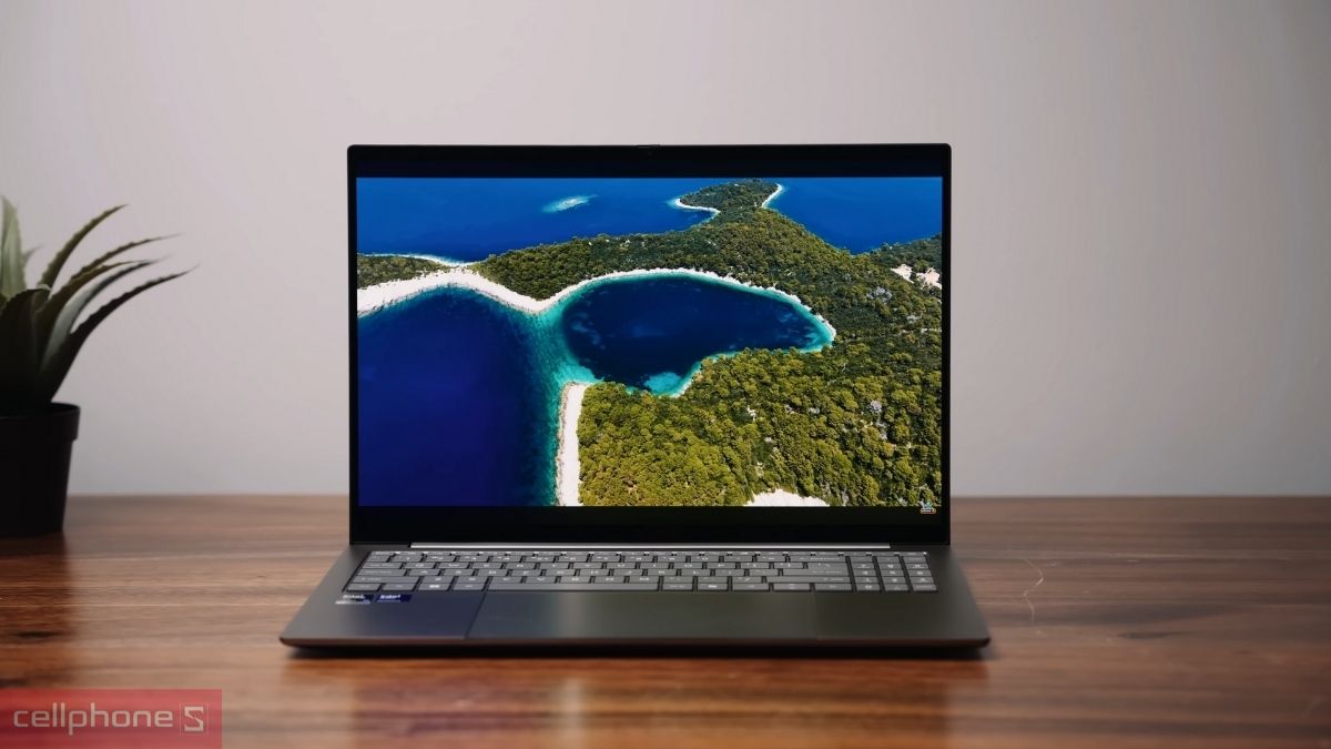 Không gian giải trí mãn nhãn trên laptop Acer