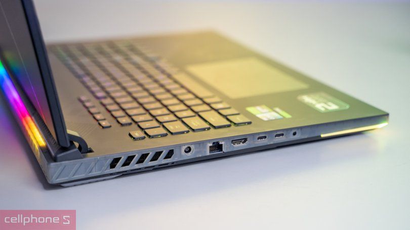 Asus Rog được trang bị đa dạng cổng kết nối Cổng kết nối laptop Asus Rog