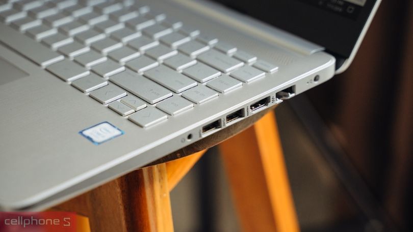 Máy tính HP có đa dạng cổng kết nối