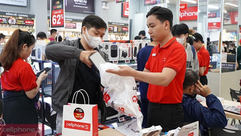 Mua laptop MSI Bravo tại CellphoneS Mua laptop MSI Bravo tại CellphoneS