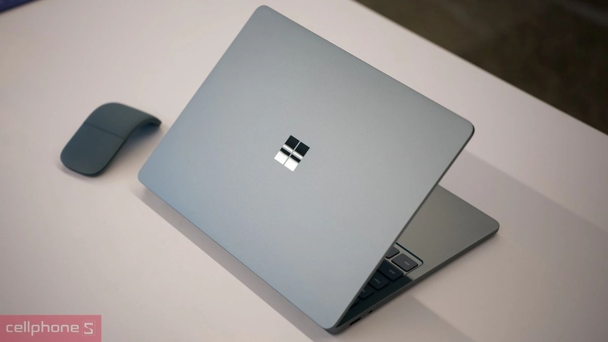 Giá laptop Microsoft Surface Giá laptop Microsoft Surface