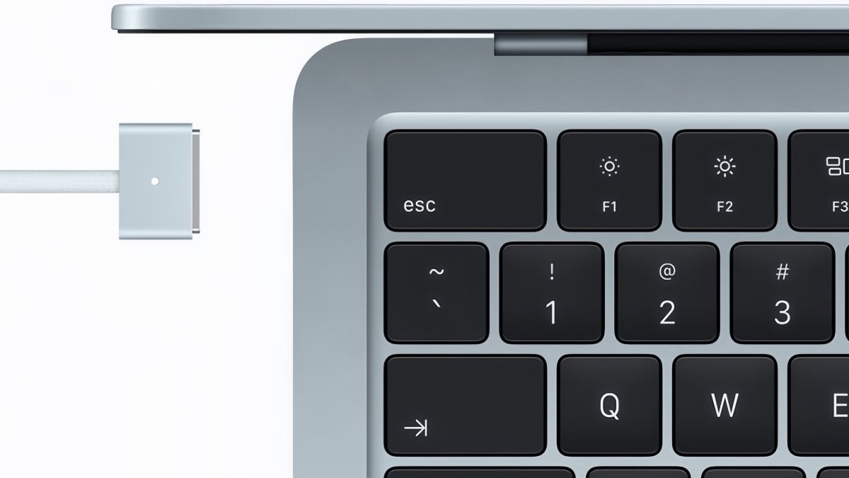 Cổng sạc MagSafe 3 tiện lợi với cơ chế kết nối nam châm