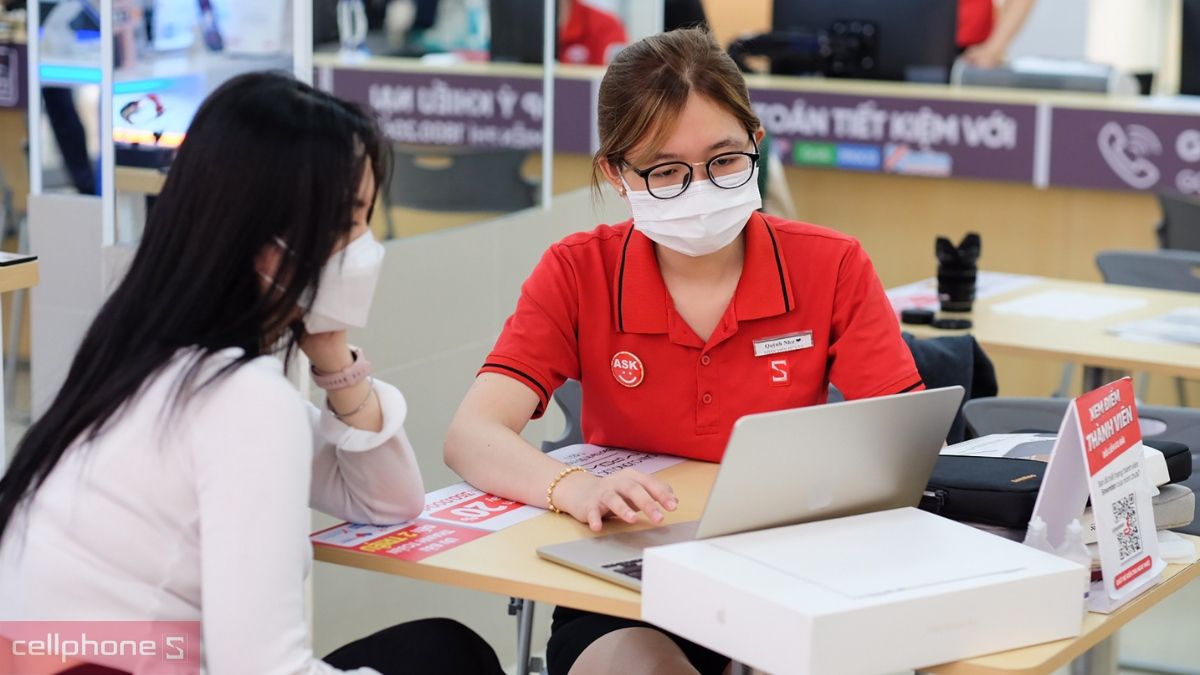 MacBook Pro giá bao nhiêu tiền
