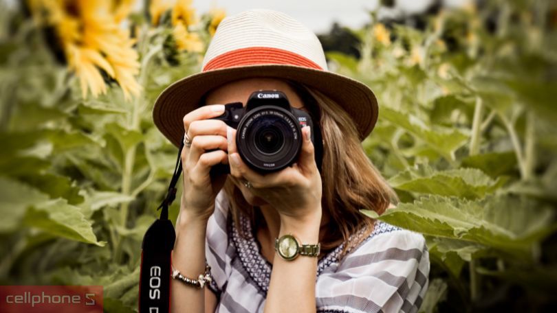 Tham khảo các tính năng của máy ảnh Mirrorless trước mua Tham khảo các tính năng của máy ảnh Mirrorless trước mua