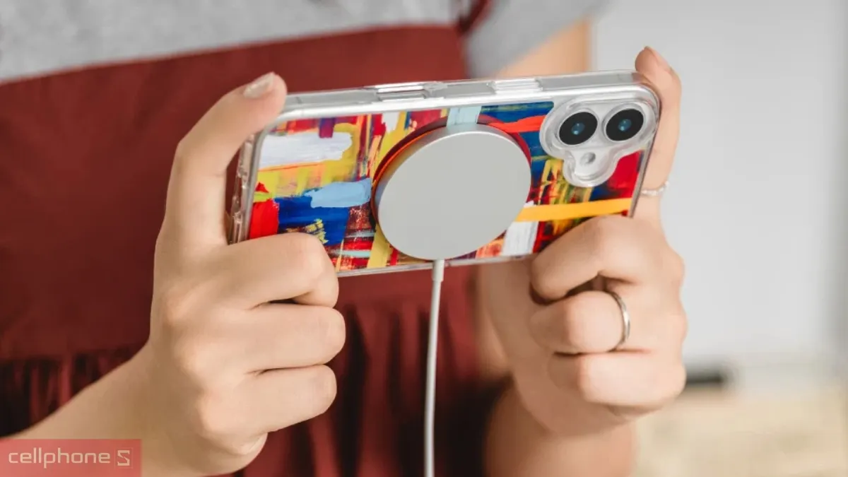 Chọn ốp lưng iPhone 16 Pro Max dựa trên độ tương thích