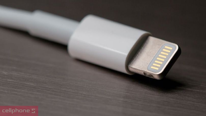 Cáp Lightning truyền thống