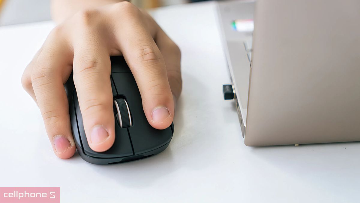 Chuột Logitech gần như loại bỏ mọi tiếng click