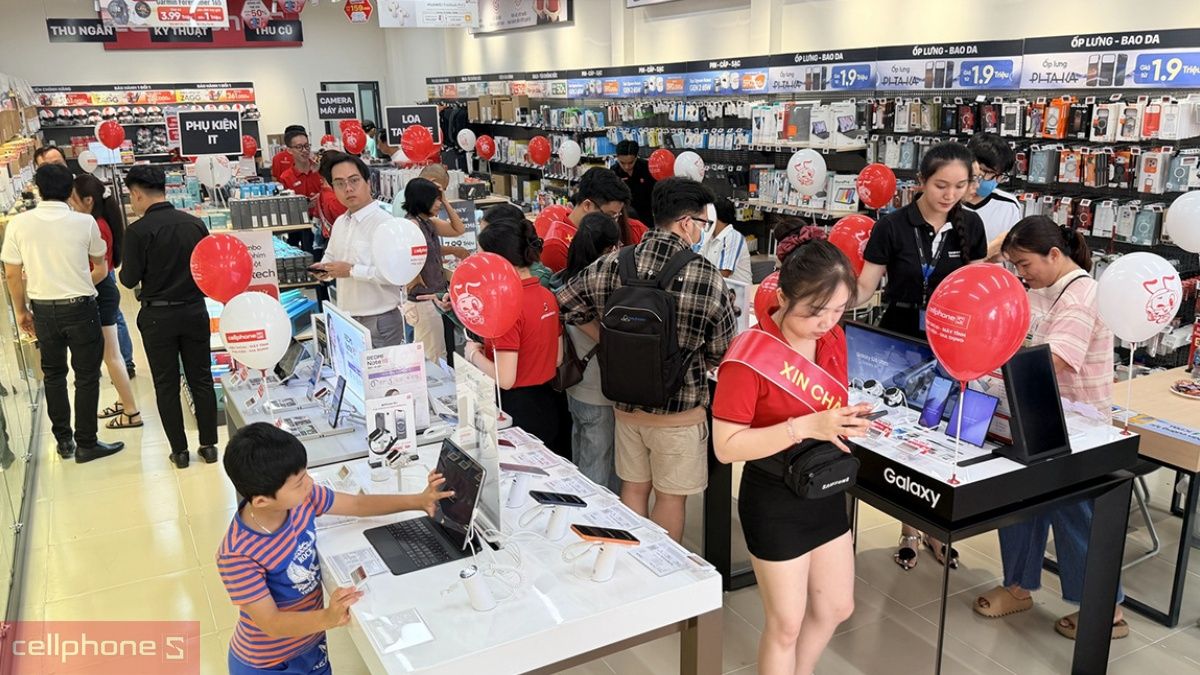 Mua ốp lưng iPhone 16 Pro Max/ 16 series giá rẻ tại CellphoneS