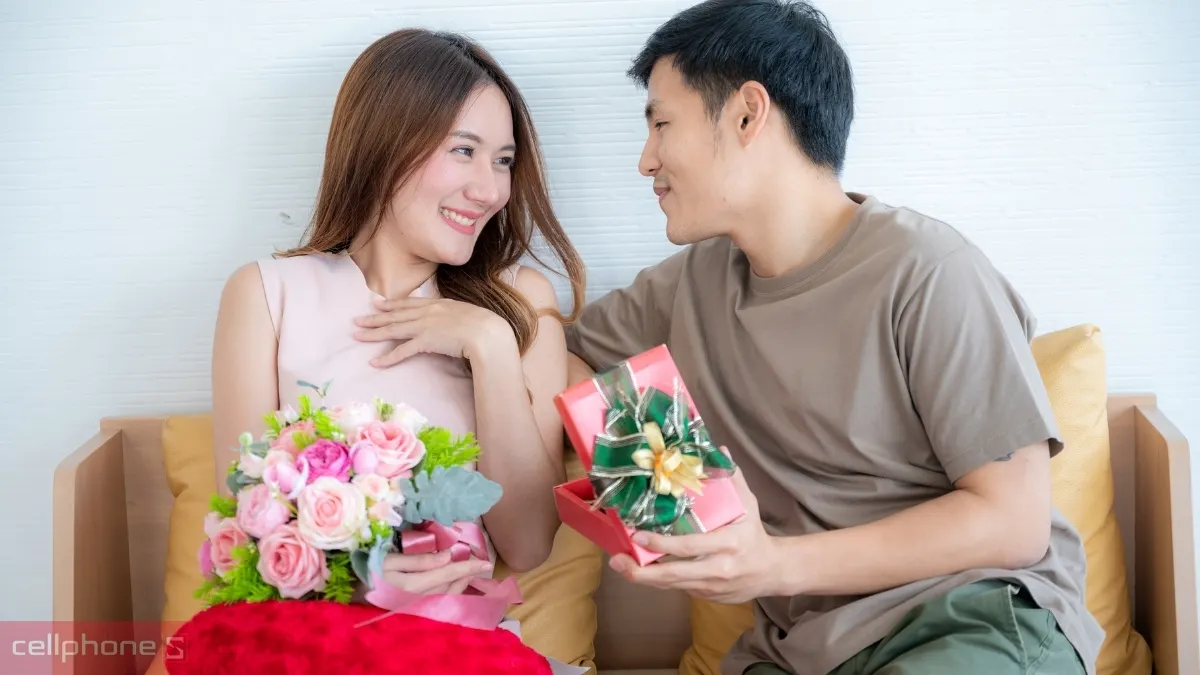 Combo quà lãng mạn nhân dịp 8/3 cho vợ yêu Combo quà lãng mạn nhân dịp 8/3 cho vợ yêu