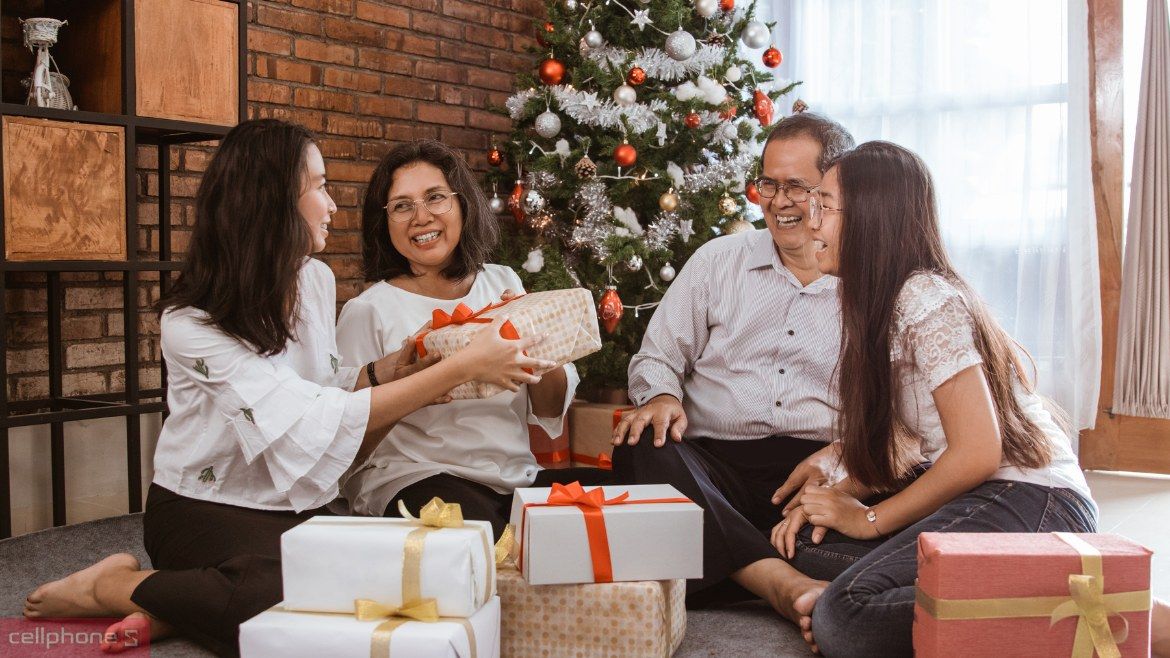 Chọn quà tặng 8/3 thích hợp với sở thích và nhu cầu của mẹ
