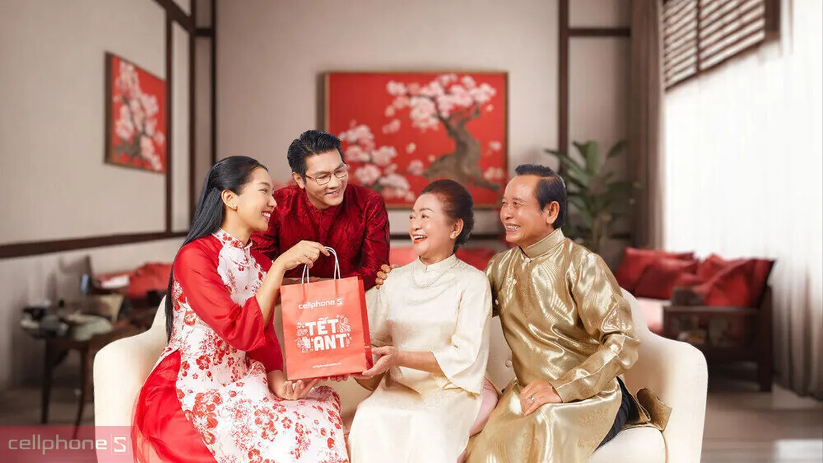 Nhận voucher săn Sale xuyên Tết