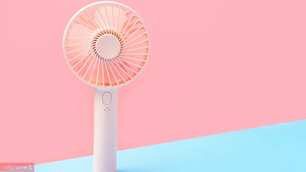 Quạt mini tiện ích - Quà tặng tết cho nhân viên thiết thực