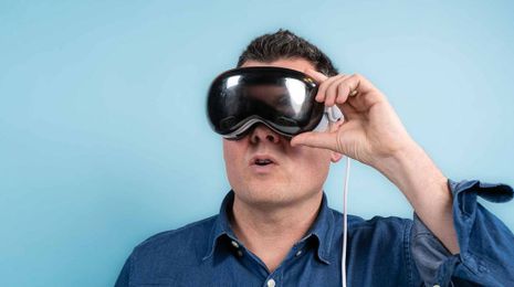 Đánh giá Apple Vision Pro: Thiết bị mang tính đột phá có đủ 