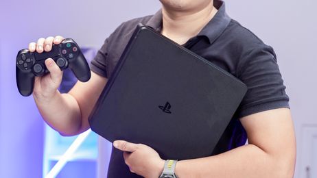 Đổi gió cùng PlayStation 4 Slim ở năm 2024: Liệu có còn mạnh mẽ như thời đỉnh cao?